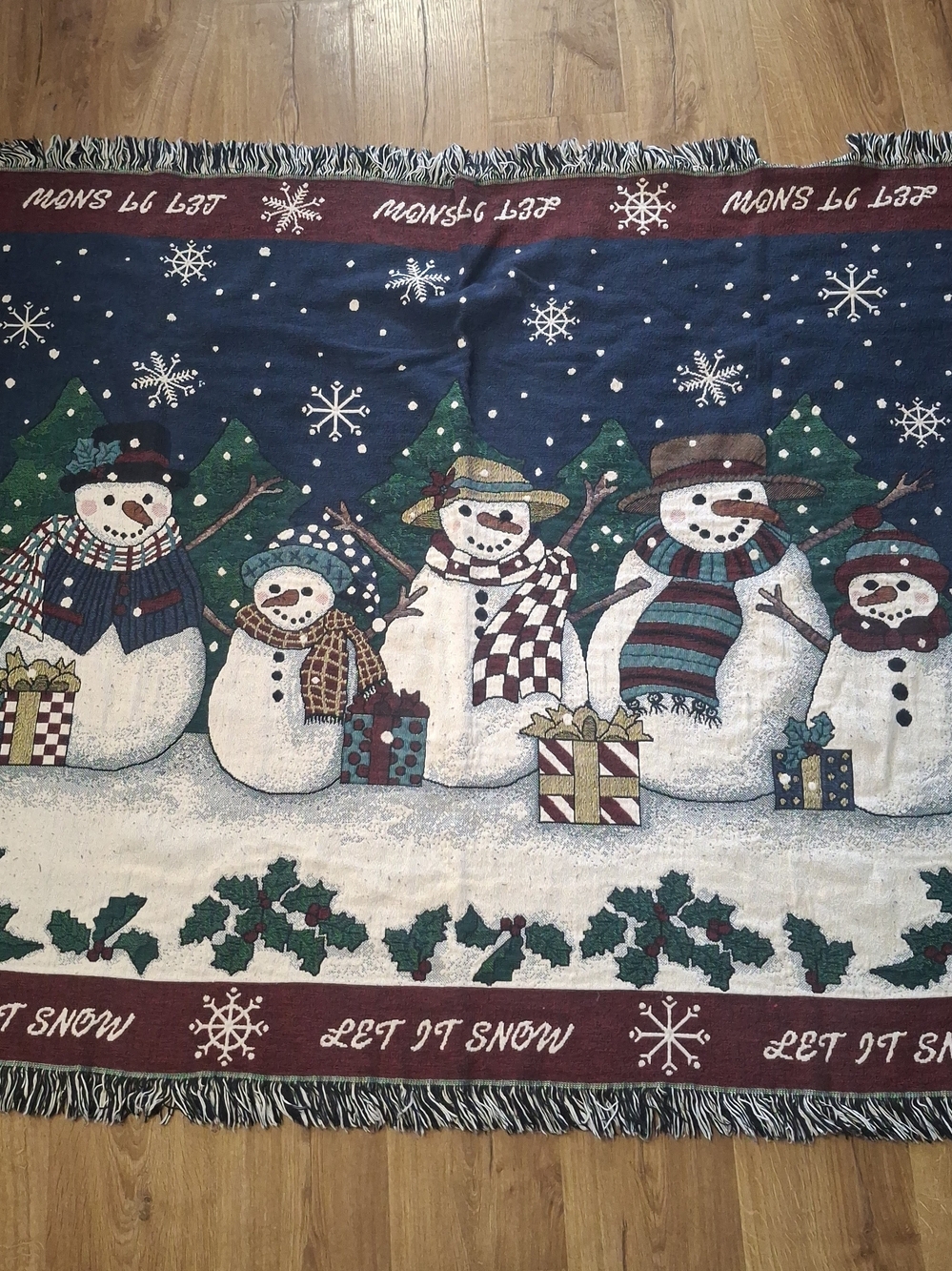 Vintage Chatham Quilt Let It Snow” 72” X 56”